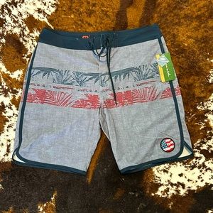 Brand New Travis Matthew “Cutting Corners” Board Shorts